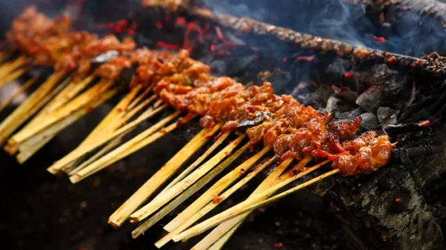sate babi